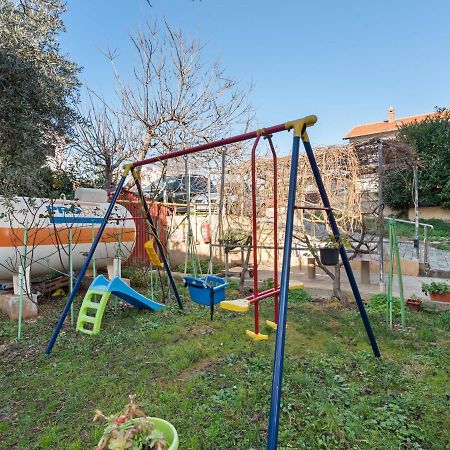 Cosy Holiday Home In Zadar With Garden Zewnętrze zdjęcie