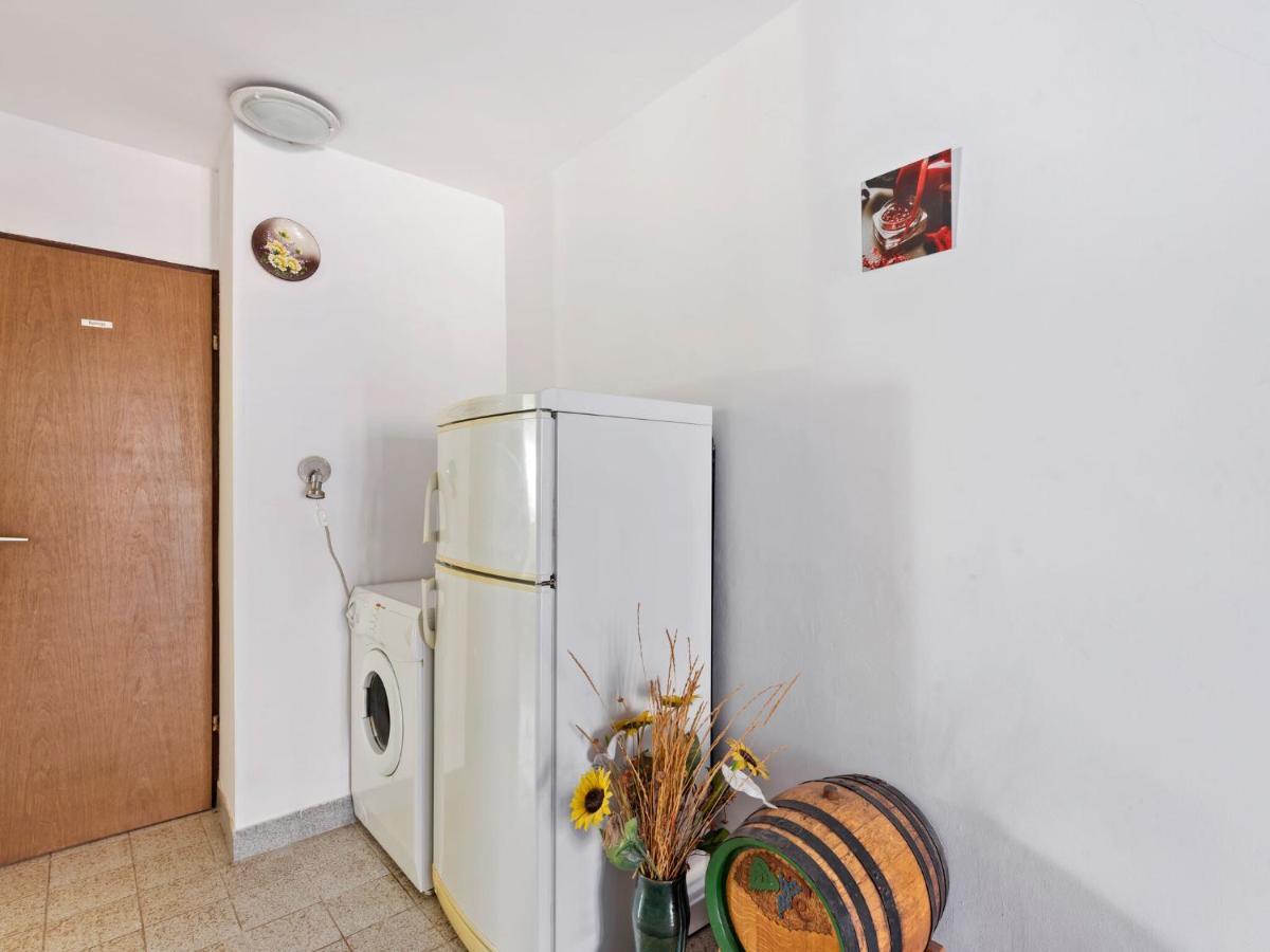 Cosy Holiday Home In Zadar With Garden Zewnętrze zdjęcie