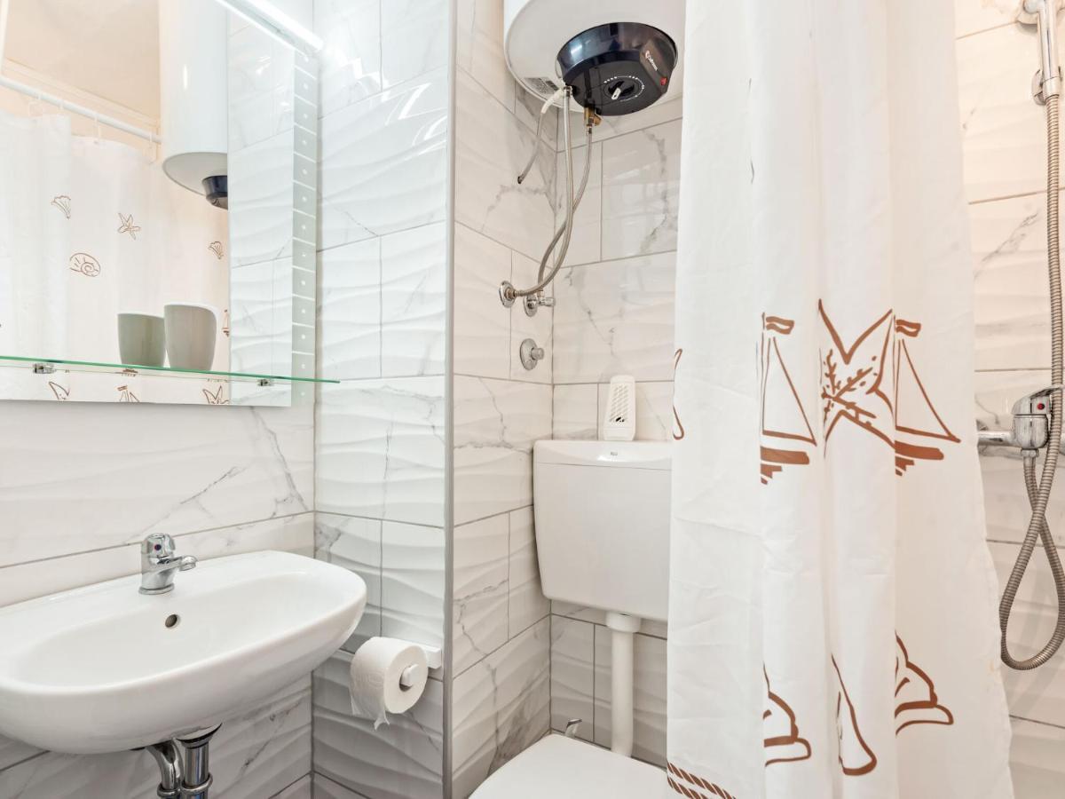 Cosy Holiday Home In Zadar With Garden Zewnętrze zdjęcie